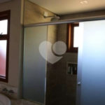 Casa à venda com 4 suítes no condomínio Suíça da Cantareira, Mairiporã - SP