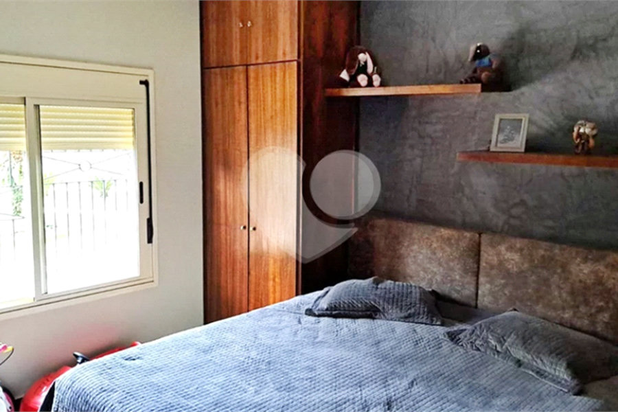 Casa à venda com 8 quartos, sendo 4 suítes, em Roseira, Mairiporã, SP