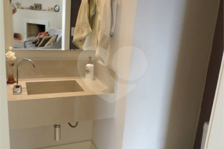 Apartamento à venda com 4 quartos, sendo 2 suítes, em Jardim Londrina, São Paulo, SP