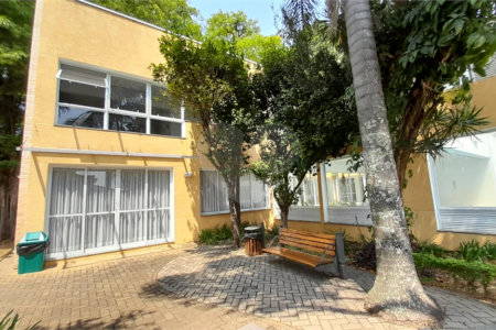 Casa à venda com 3 suítes em Bosque do Vianna, Cotia, SP