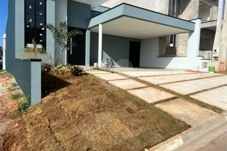Casa à venda com 3 quartos, sendo 1 suíte, no condomínio Phytos, Itupeva - SP
