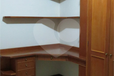 Apartamento à venda com 4 quartos, sendo 2 suítes,  em Cambuí, Campinas, SP
