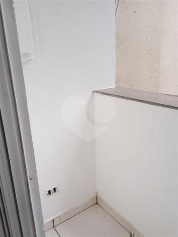 Sobrado à venda com 3 quartos, sendo 1 suíte, em Jardim Las Vegas, Santo André, SP