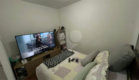 Sobrado à venda com 3 quartos em Jardim Laila, Embu das Artes, SP