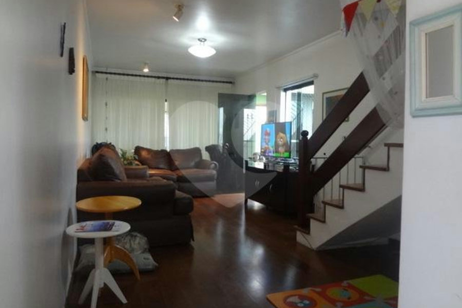 Casa à venda com 3 quartos, sendo 1 suíte, em Limão, São Paulo, SP