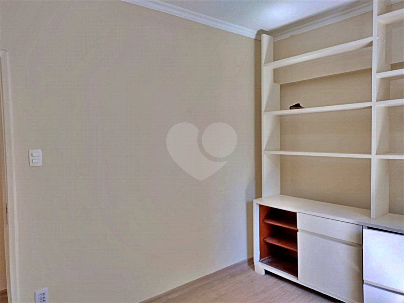Apartamento à venda com 3 quartos, sendo 1 suíte, em Pinheiros, São Paulo, SP