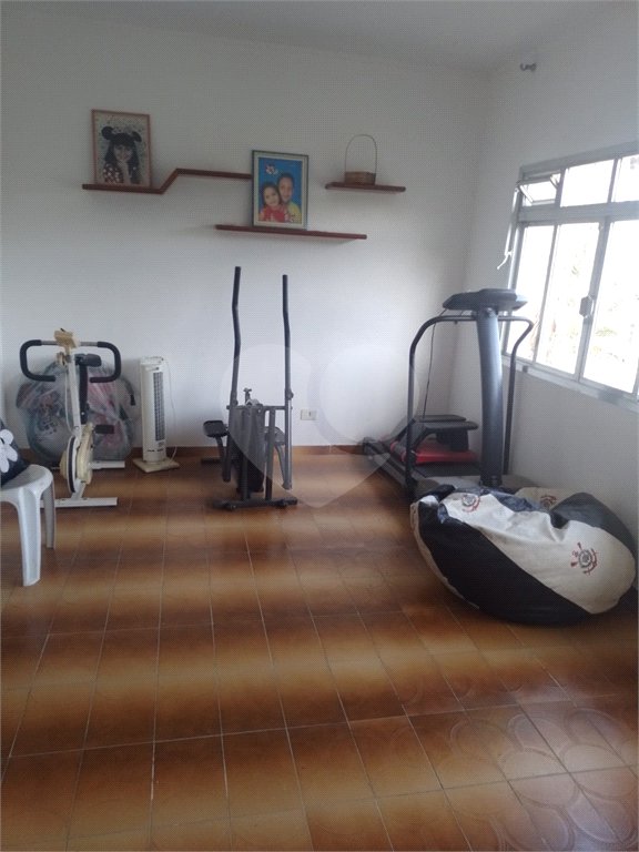 Sobrado à venda com 6 quartos, sendo 2 suítes, em Tremembé, São Paulo, SP