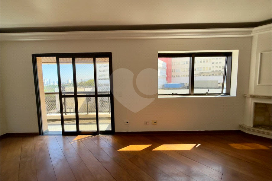 Apartamento à venda com 4 quartos, sendo 2 suítes, em Santana, São Paulo, SP