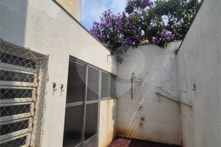 Casa à venda com 3 quartos, sendo 2 suítes, no condomínio Quintas Marajoara, São Paulo - SP