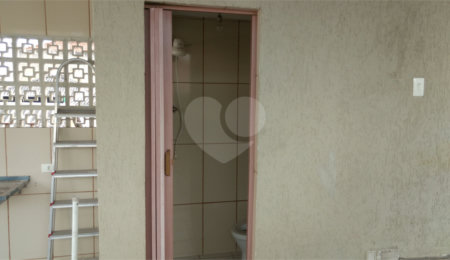 Sobrado à venda com 3 quartos, sendo 1 suíte, em Parada Inglesa, São Paulo, SP