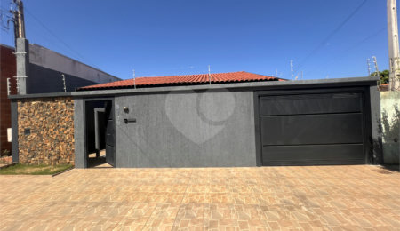 Casa à venda com 3 quartos, sendo 1 suíte,  em Jardim Angelica, Três Lagoas, MS