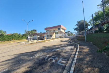 Casa à venda com 3 suítes no condomínio Portal do Sabia, Araçoiaba da Serra - SP