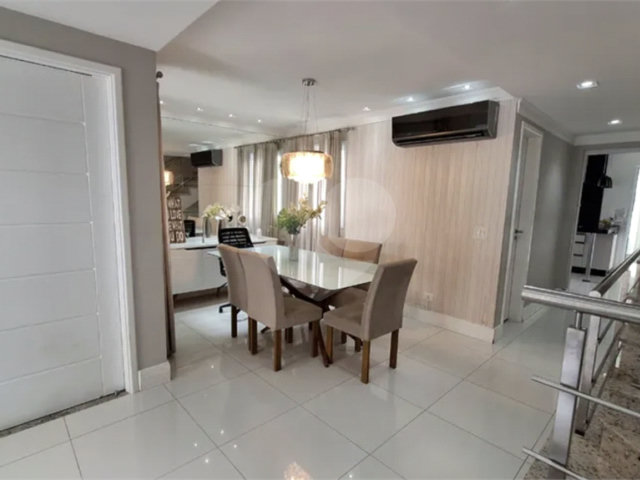 Casa à venda com 5 quartos, sendo 2 suítes,  no condomínio Floradas da Serra, São Paulo - SP