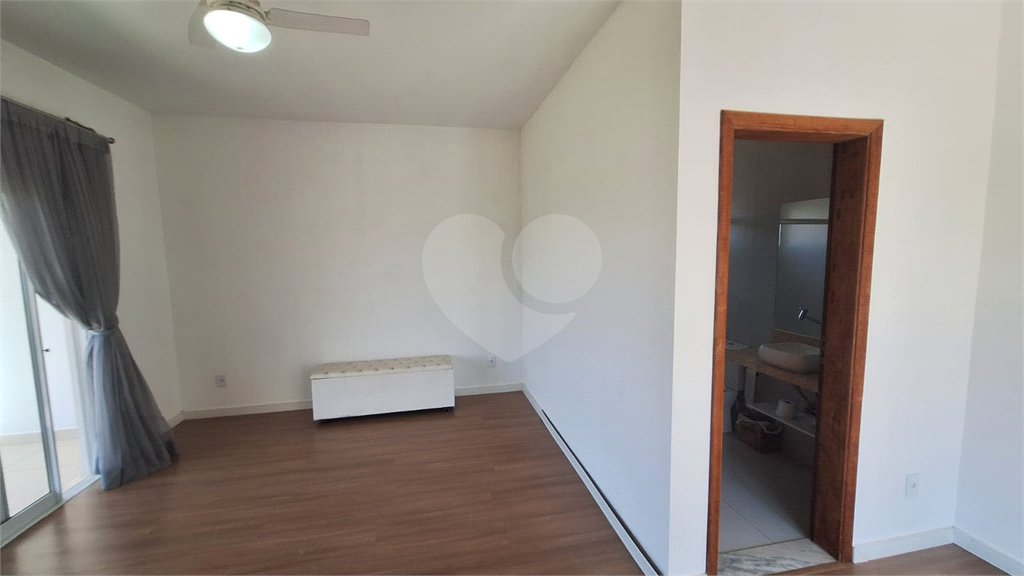 Casa à venda com 4 quartos, sendo 3 suítes,  no condomínio Fazenda Alta Vista, Salto de Pirapora - SP