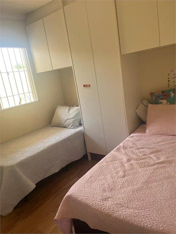 Casa à venda com 4 quartos, sendo 2 suítes, em Jardim Samara, São Paulo, SP