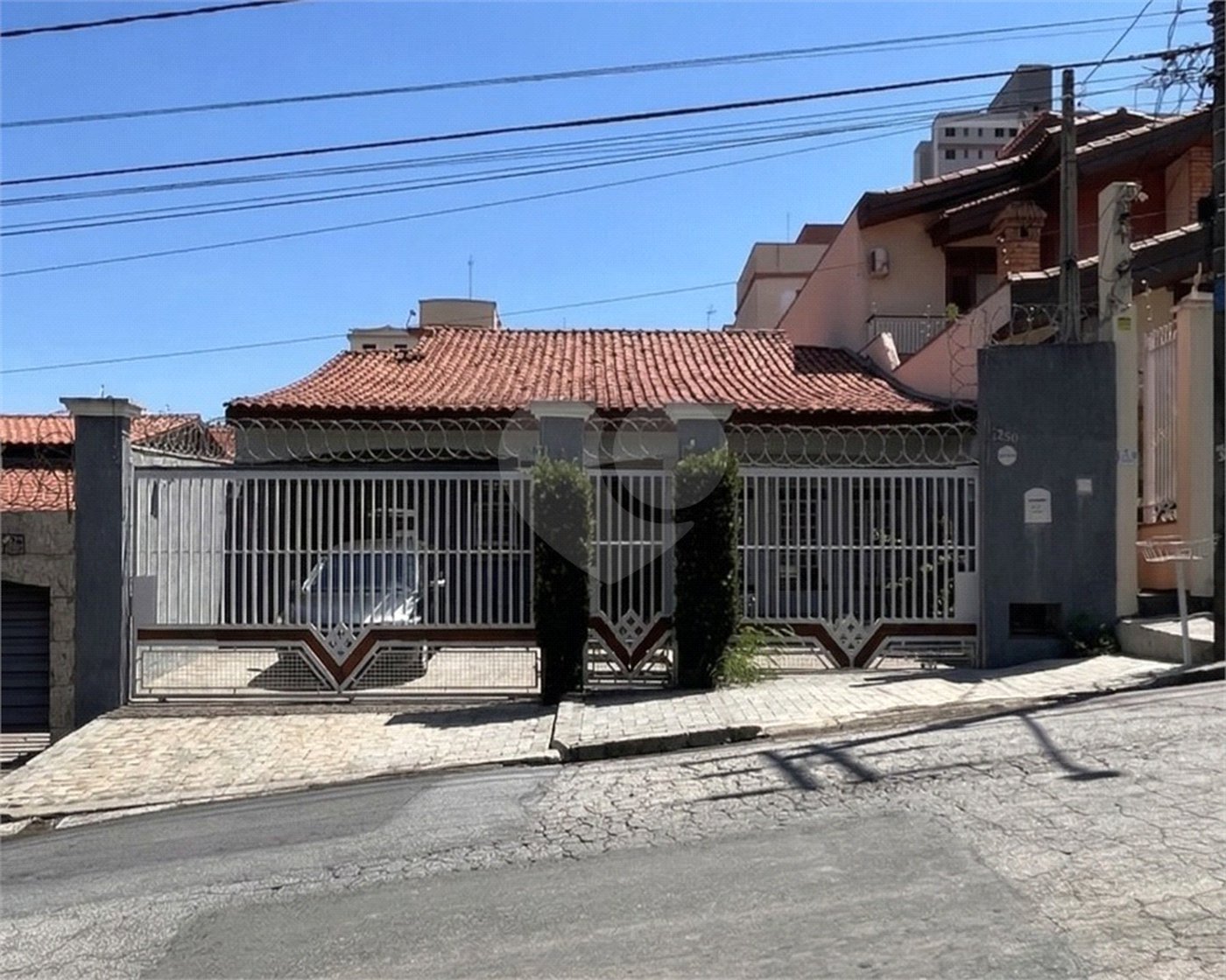 Casa à venda com 3 quartos, sendo 1 suíte, em Jardim Refúgio, Sorocaba, SP