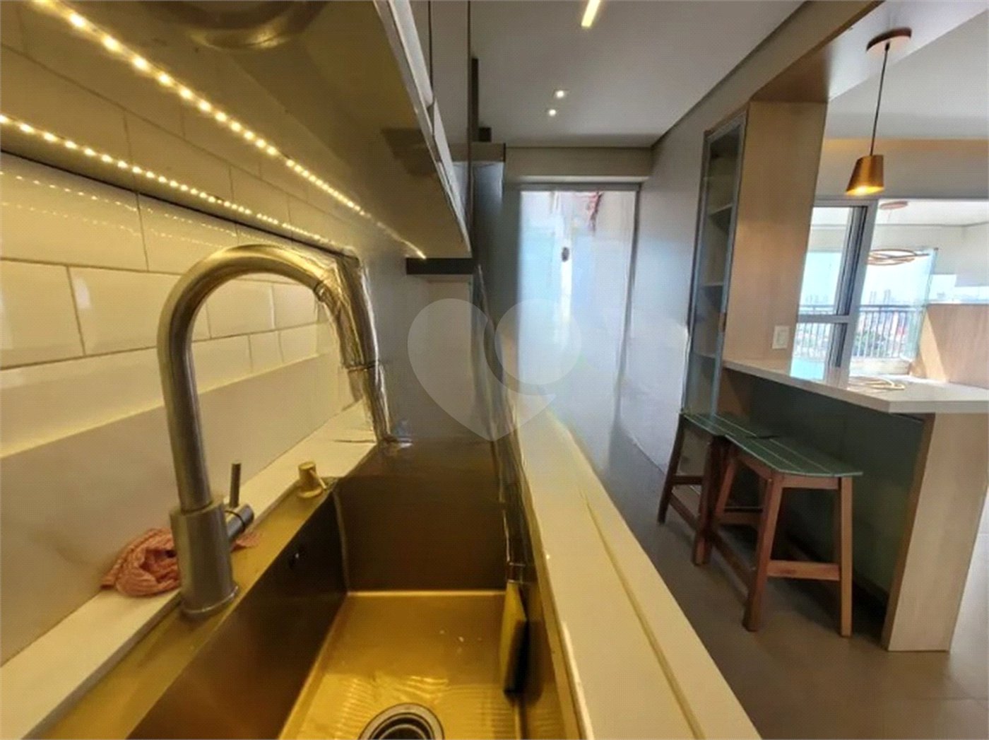 Apartamento à venda com 3 quartos, sendo 2 suítes, em Cambuci, São Paulo, SP