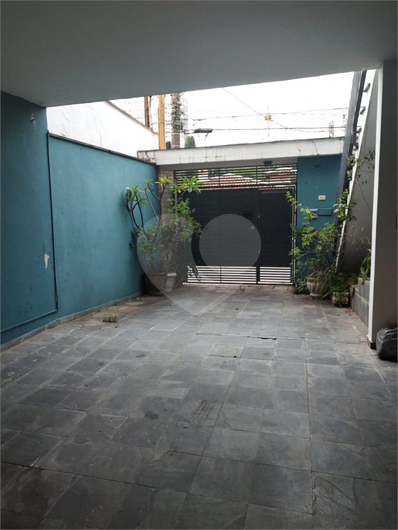 Sobrado à venda com 4 quartos, sendo 1 suíte, em Horto, São Paulo, SP