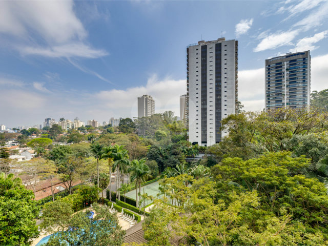 Apartamento à venda com 4 suítes em Alto da Boa Vista, São Paulo, SP