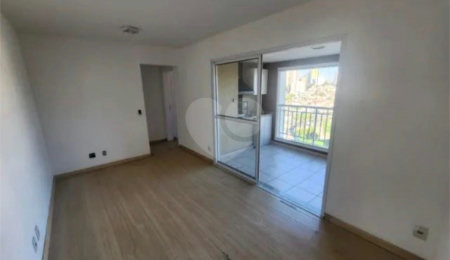 Apartamento à venda com 2 quartos, sendo 1 suíte,  em Parque Imperial, São Paulo, SP