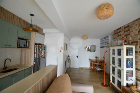 Apartamento à venda com 2 quartos, sendo 1 suíte, em Ferreira, São Paulo, SP