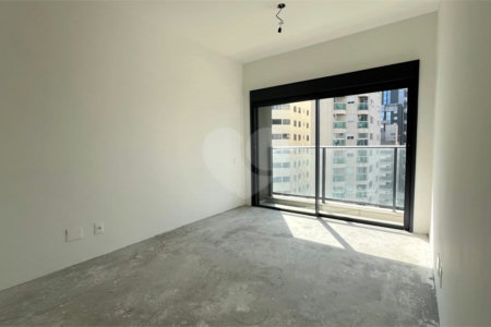 Apartamento à venda com 4 quartos, sendo 2 suítes,  em Pinheiros, São Paulo, SP