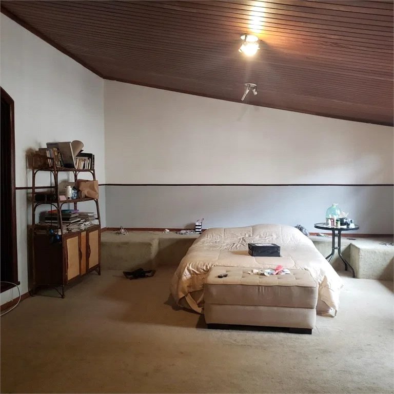 Casa à venda com 6 quartos, sendo 4 suítes, em Vila Sônia, São Paulo, SP
