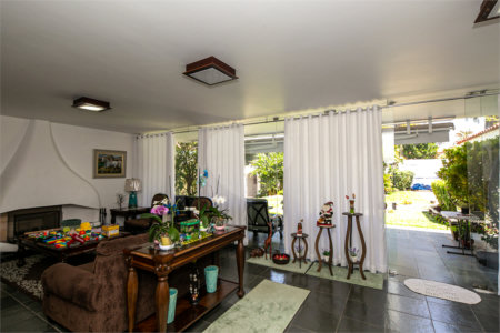 Casa à venda com 4 quartos, sendo 2 suítes,  em Interlagos, São Paulo, SP