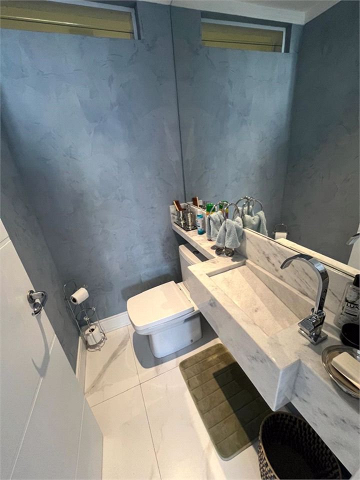 Apartamento Residencial à venda, Gonzaga, Santos - AP0199.