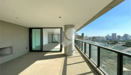 Apartamento à venda com 3 suítes em Itaim Bibi, São Paulo, SP