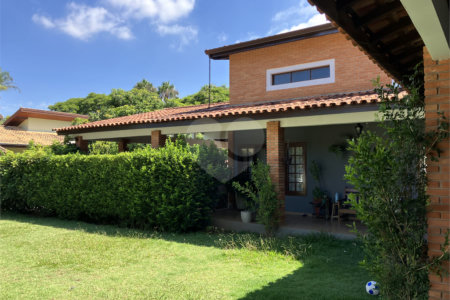 Casa à venda com 4 quartos, sendo 2 suítes, no condomínio Vivendas do Lago, Sorocaba - SP
