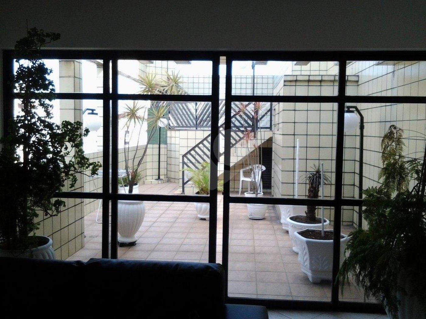 Apartamento à venda com 3 quartos, sendo 2 suítes, em Vila Tupi, Praia Grande, SP