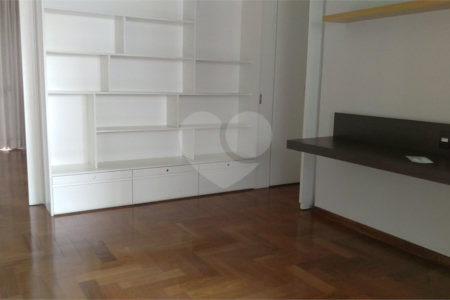 Apartamento à venda com 4 suítes em Vila Suzana, São Paulo, SP