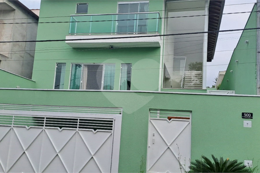 Casa à venda com 3 suítes no condomínio Parque Itaguaçu da Cantareira, São Paulo - SP