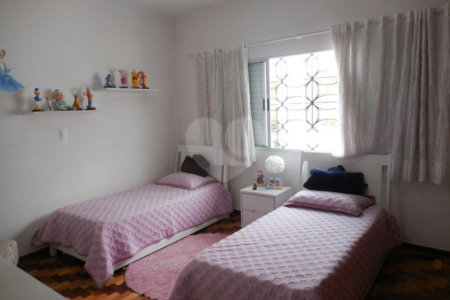 Casa à venda com 4 quartos, sendo 3 suítes, em Jardim Franca, São Paulo, SP