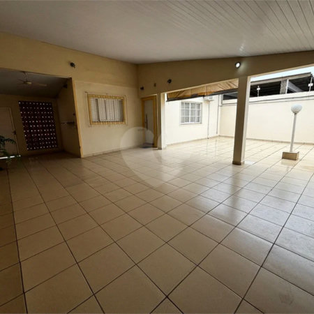 Casa à venda com 3 quartos em Jardim Marília, Salto, SP