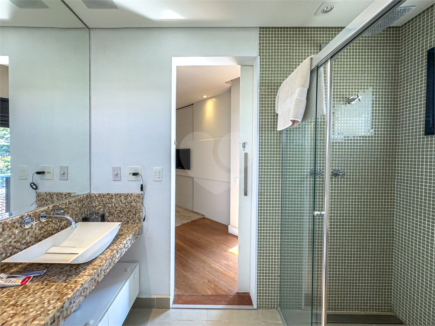 Apartamento à venda com 3 suítes em Sumarezinho, São Paulo, SP