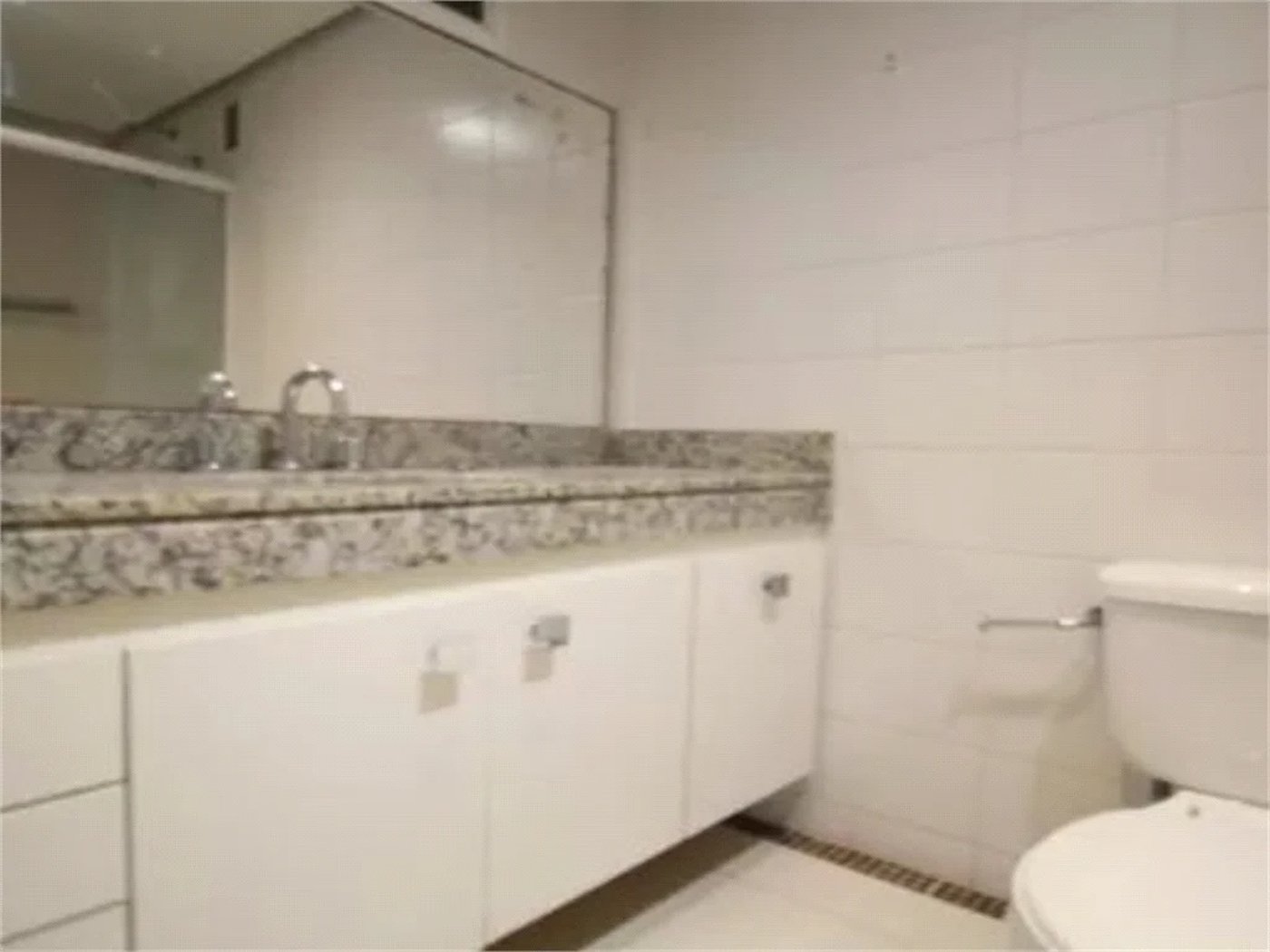 Apartamento à venda com 3 quartos, sendo 2 suítes, em Paraíso do Morumbi, São Paulo, SP
