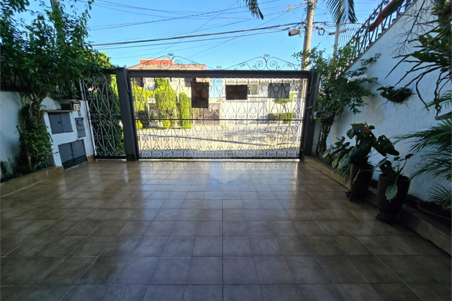 Casa à venda com 4 quartos, sendo 1 suíte, em Vila Paiva, São Paulo, SP