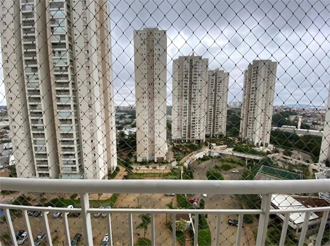 Apartamento à venda com 3 quartos, sendo 1 suíte, em Jardim Adhemar de Barros, São Paulo, SP
