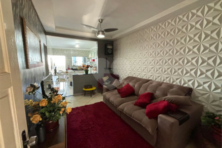 Casa à venda com 3 quartos, sendo 1 suíte, em Jardim Imperador, Salto, SP