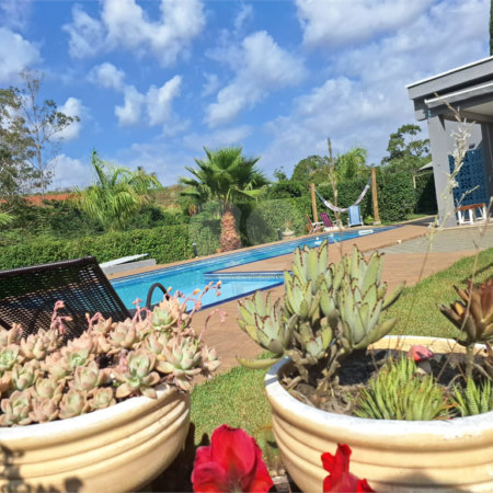 Terreno à venda com 3 quartos, sendo 1 suíte, no condomínio Portal Ouro Verde, Atibaia - SP