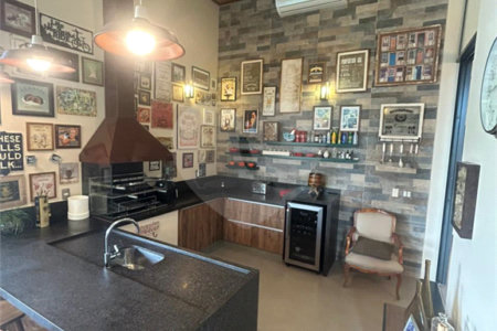 Casa à venda com 3 suítes no condomínio Campo de Toscana, Vinhedo - SP