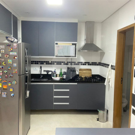 Casa à venda com 2 quartos no condomínio Guganis, São Paulo - SP