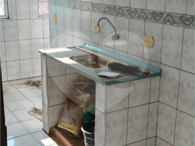 Apartamento à venda com 2 quartos em Cidade Tiradentes, São Paulo, SP
