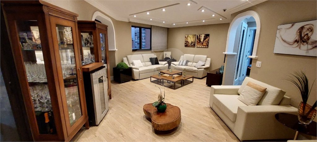 Apartamento à venda com 4 suítes em Santana, São Paulo, SP
