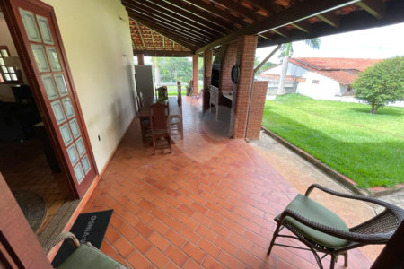 Chácara à venda com 3 suítes no Centro, Araçoiaba da Serra, SP
