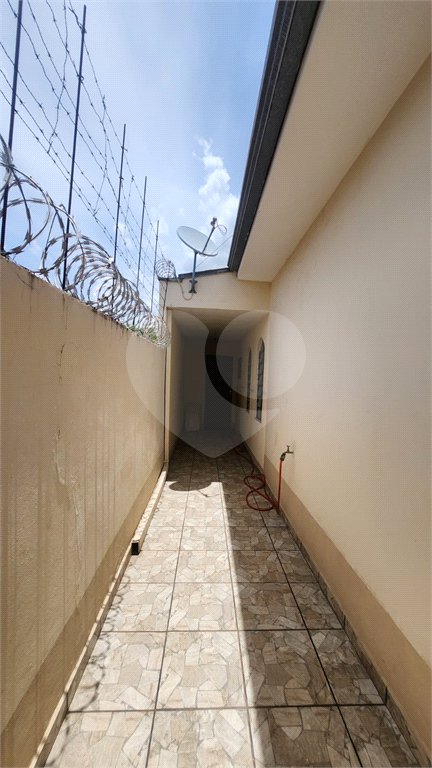 Casa à venda com 4 quartos, sendo 1 suíte, em Jardim Roberto Selmi Dei, Araraquara, SP