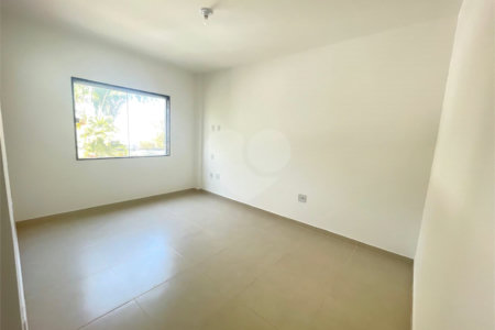 Apartamento à venda com 2 quartos, sendo 1 suíte, em Fluminense, São Pedro da Aldeia, RJ