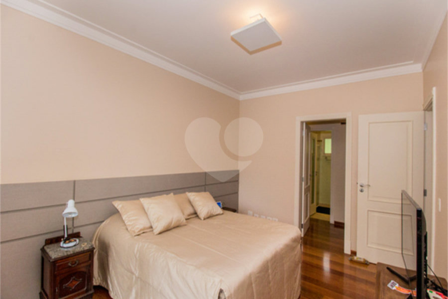 Casa à venda com 4 suítes no condomínio Alpes da Cantareira, Mairiporã - SP
